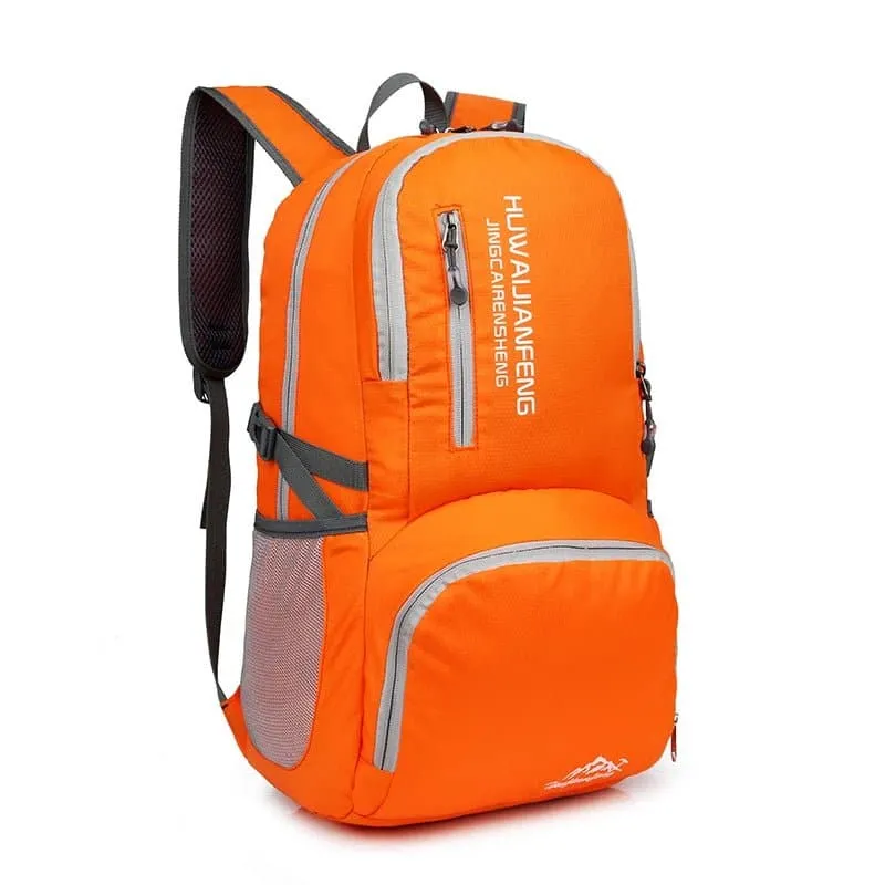 28L Ultra Light Travel Daypack - Foldable Softback Backpack with Water Repellency.