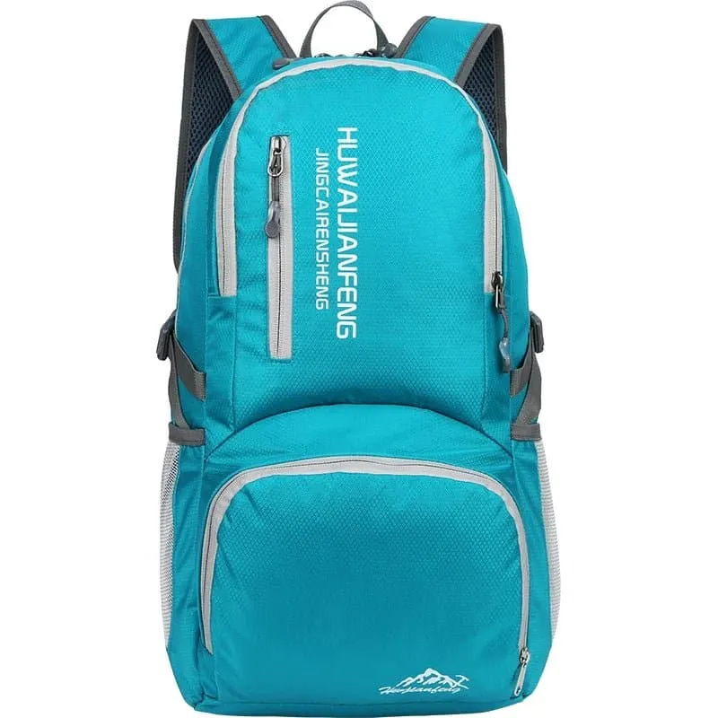 28L Ultra Light Travel Daypack - Foldable Softback Backpack with Water Repellency.