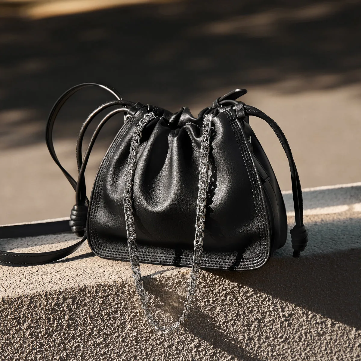 Chain Strap Drawstring Leather Bucket Bag