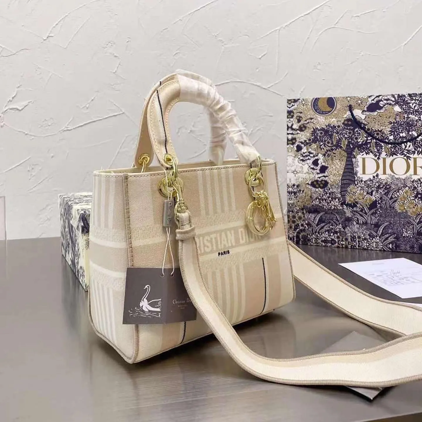 Designer Handbags - DOR - 6103