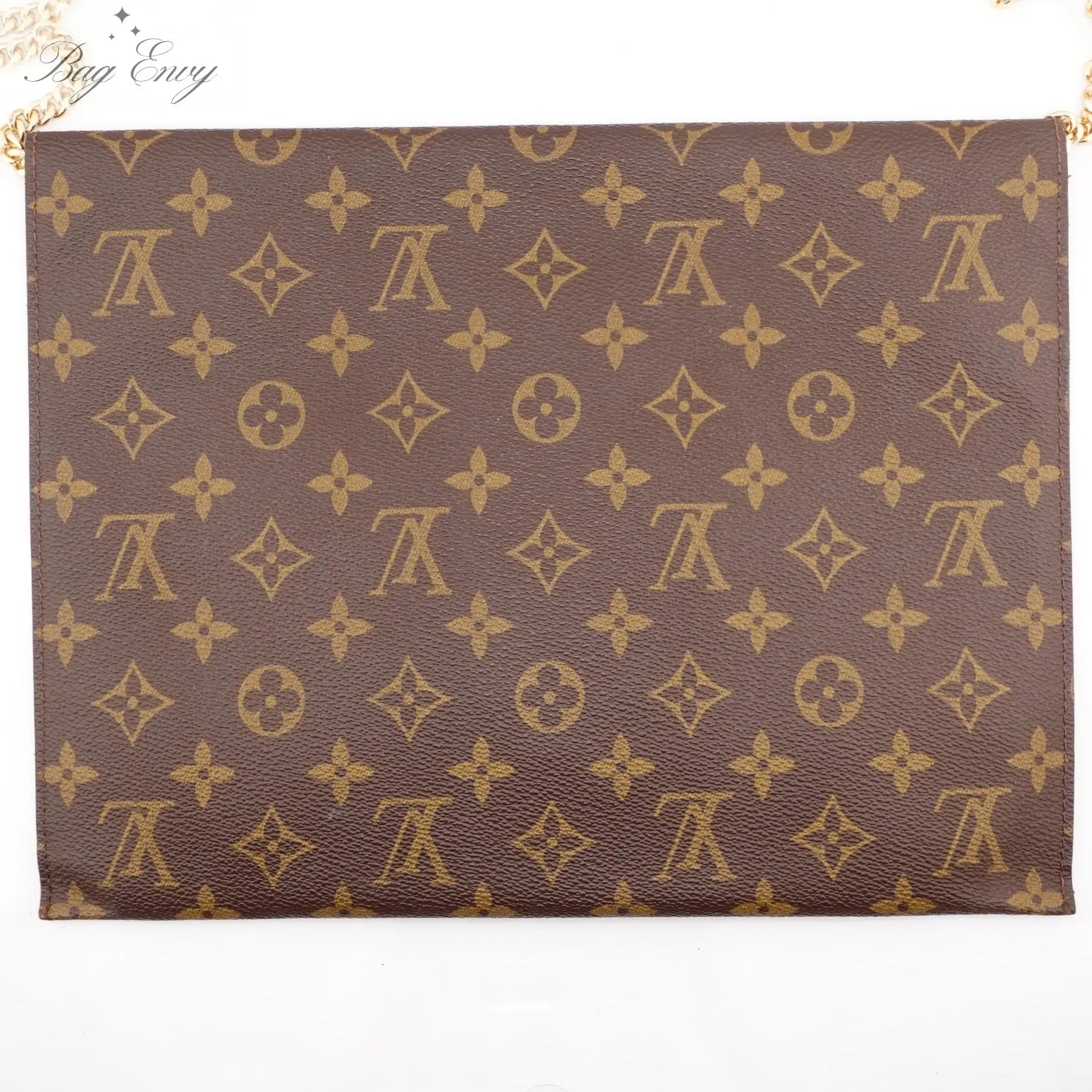 LOUIS VUITTON Monogram Pochette Platt with Chain