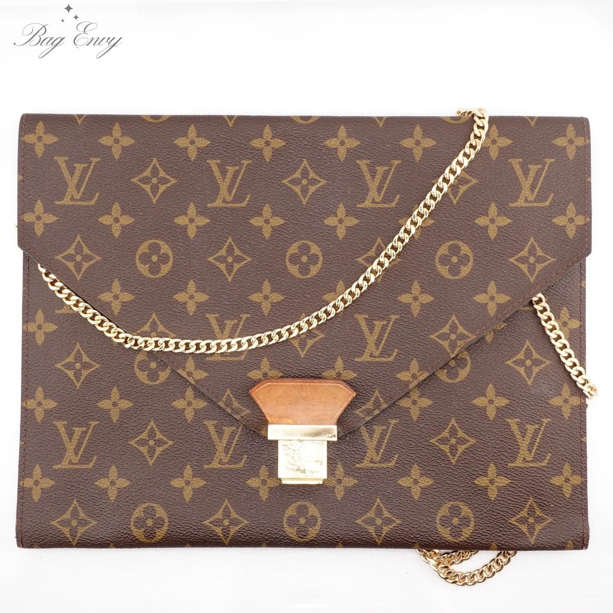 LOUIS VUITTON Monogram Pochette Platt with Chain