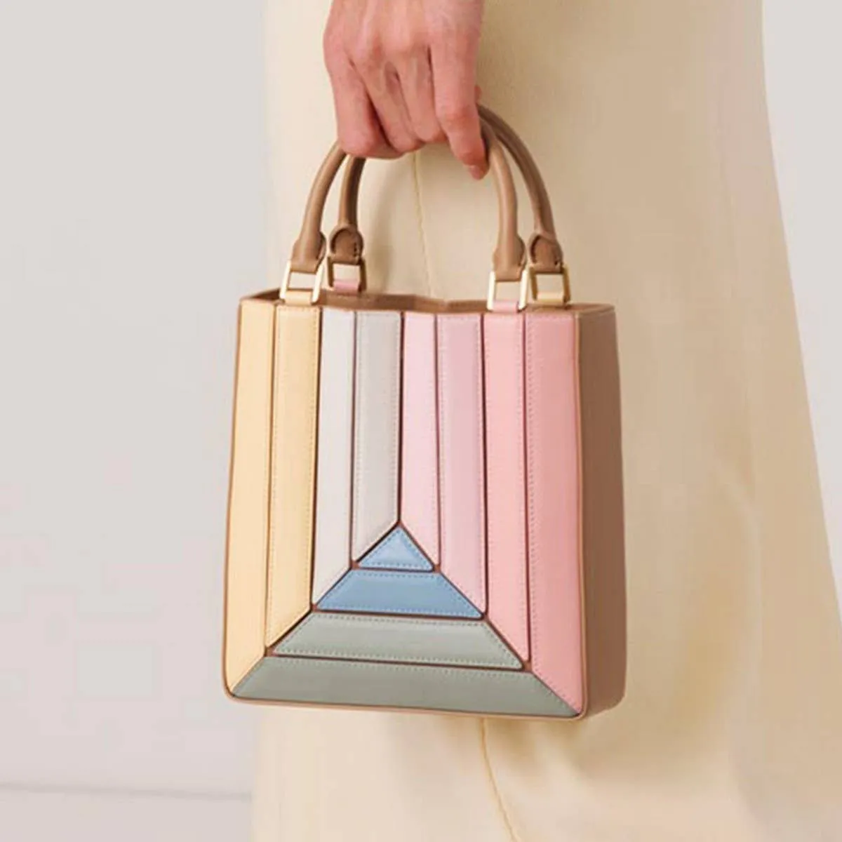 Rainbow Spliced Shoulder Handbag