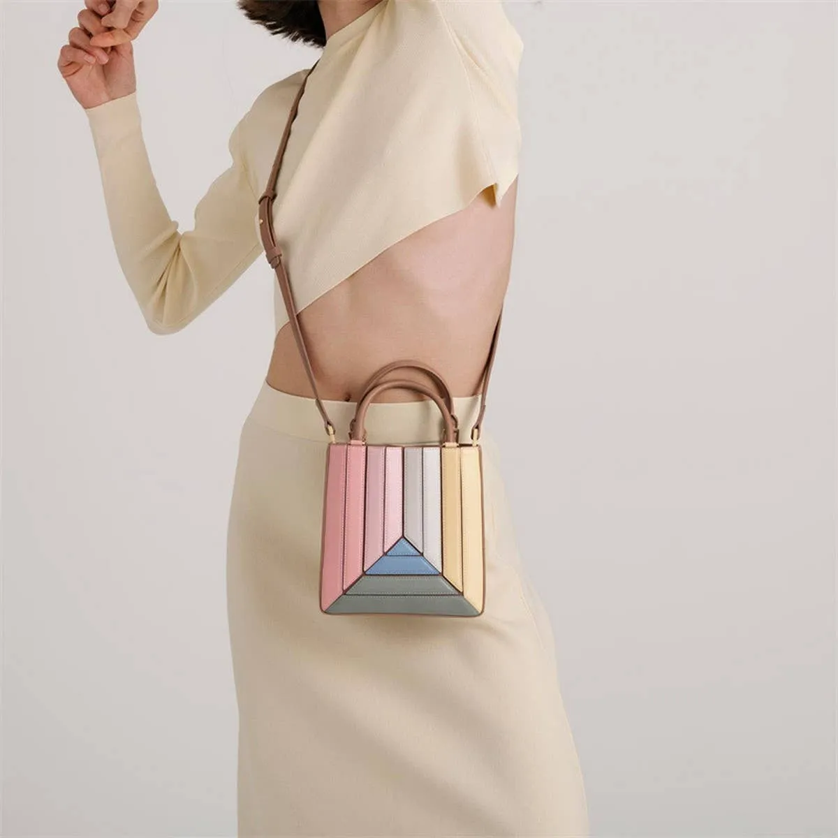 Rainbow Spliced Shoulder Handbag