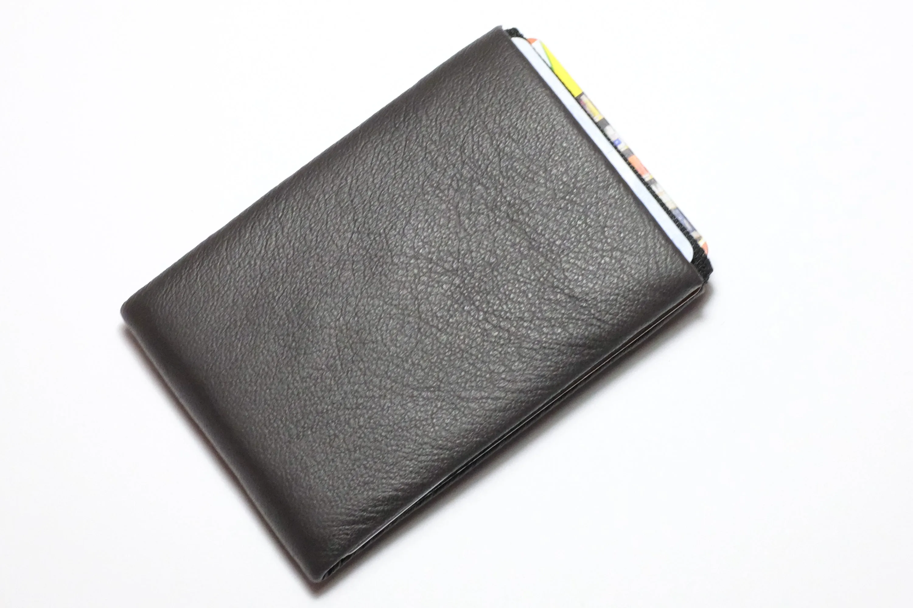 Slim and Stylish: Mens Wallets - Minimalist Wallet Collection - RFID protection 3  2